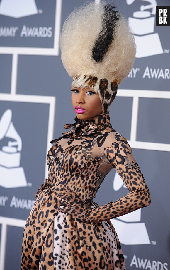 Nicki Minaj avec une coupe à la Cruella