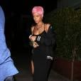 Rihanna avec les cheveux roses