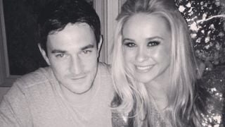 Becca Tobin (Kitty de Glee) en deuil : son petit-ami retrouvé mort à l'hôtel