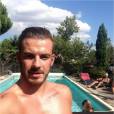 Julien Bert (Les Anges 6) : sexy à la piscine