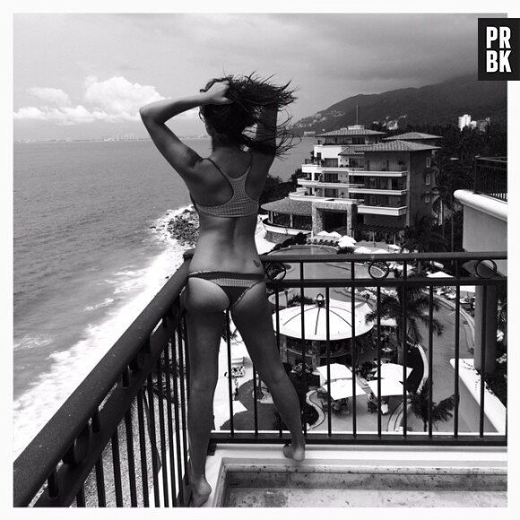 Lea Michele exhibe ses formes sur Instagram