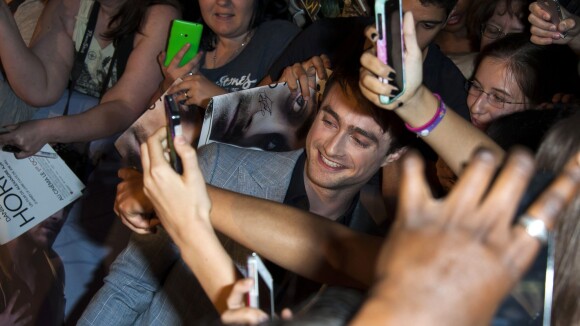 Daniel Radcliffe proche de ses fans à Paris pour l'avant-première de Horns