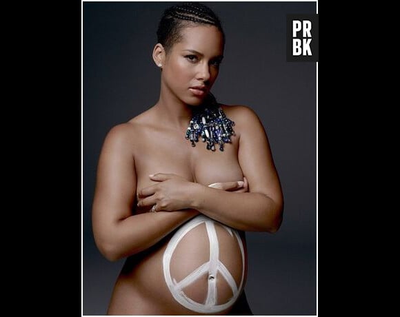 Alicia Keys nue et enceinte pour le mouvement We Are Here