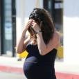  Mila Kunis tr&egrave;s enceinte &agrave; quelques semaines de l'arriv&eacute;e de b&eacute;b&eacute; 