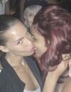  Shy'm et le mannequin transsexuel In&egrave;s Rau &eacute;changent un baiser sur Instagram, le 5 septembre 2014 