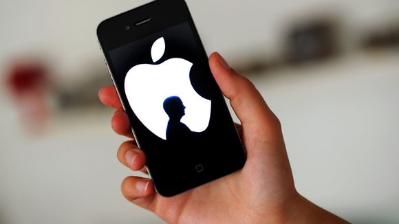 Apple : la Russie retire un monument iPhone après le coming out de Tim Cook