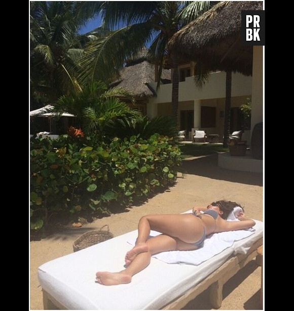 Kim Kardashian fière de ses fesses sur Instagram