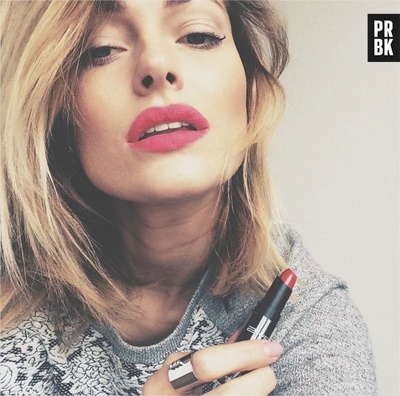 Caroline Receveur : la jolie blonde débute 2015 à l'hôpital pour une opération d'un kyste ovarien
