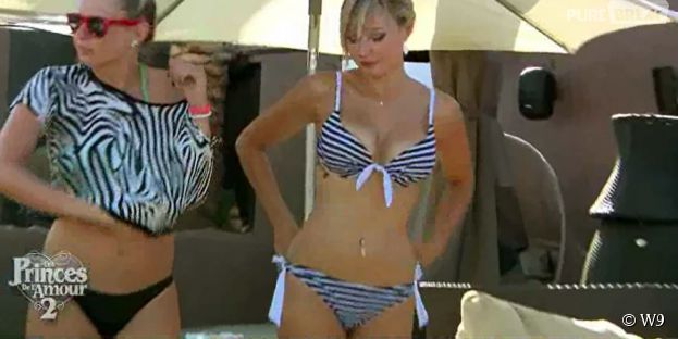 Les Princes de l'amour 2 : Betty sexy en maillot de bain dans l'épisode 66 diffusé le 9 février 2015, sur W9