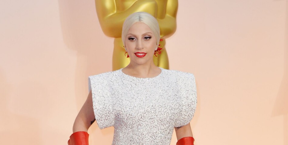 Lady Gaga sur le tapis rouge des Oscars, le 22 février 2015 à Los Angeles