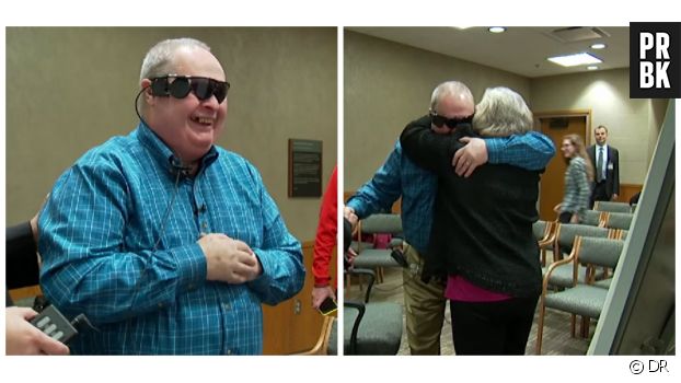 Un aveugle redécouvre sa femme depuis 20 ans de cécité.