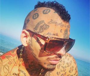Swagg Man : la star du web afirme que ses tatouages au visage sont faux