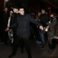 Robert Pattinson et FKA Twigs quittent le Casino de Paris le 4 mars 2015