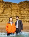 Broadchurch saison 2 : Alec et Ellie sur une photo 