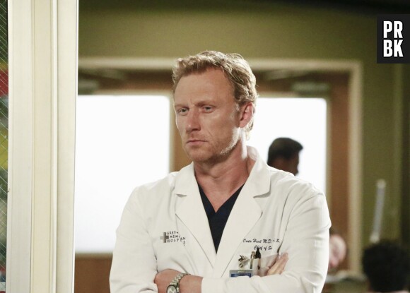 Grey's Anatomy saison 11, épisode 20 : Owen (Kevin McKidd) sur une photo