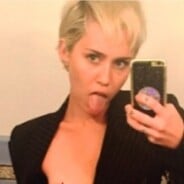Miley Cyrus seins nus sur Instagram aux côtés des filles de Bruce Willis et Demi Moore