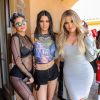 Kylie Jenner transparente aux côtés de Kendall Jenner et de Khloe Kardashian, le 18 avril 2015 en Californie