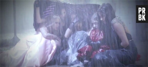 Pretty Little Liars saison 6 : Mona, Spencer, Aria, Hannah et Emily dans la première bande-annonce