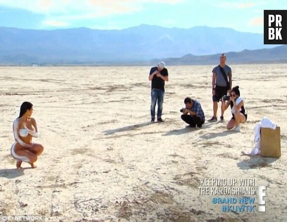 Kim Kardashian prend la pose nue dans le desert, dans un épisode de la télé-réalité Keeping Up With The Kardashians