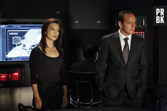 Les Agents du SHIELD saison 2 : May et Coulson sur une photo