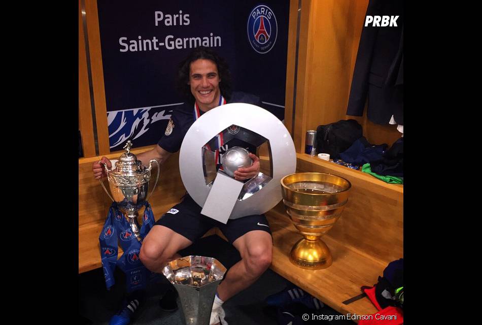 Edinson Cavani Celebrent Leur Victoire En Coupe De France Et Leur Quadruple Dans Les Vestiaires Du Stade De France Le 30 Mai 2015 Purebreak
