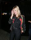  Kate Moss une nouvelle fois d&eacute;barqu&eacute;e d'un avion &agrave; Londres 