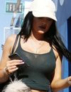 Kylie Jenner sexy pendant une virée shopping, à Los Angeles, le 21 juin 2015
