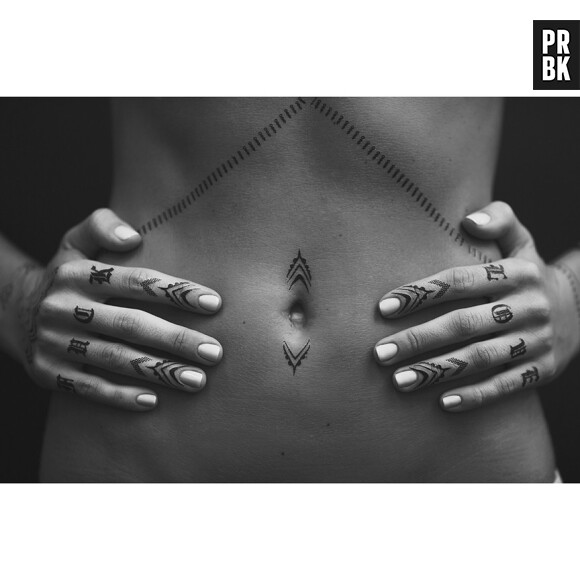 Rihanna x Jacquie Aiche : des tattoos éphémères pour l'été !