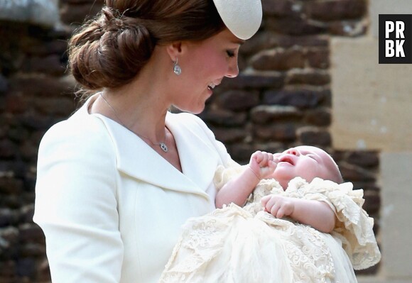 Kate Middleton au baptême de la Princesse Charlotte, le 5 juillet 2015 en Angleterre