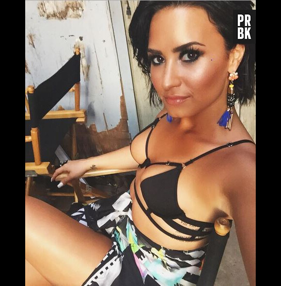 Demi Lovato : sa tenue sexy ne plaît pas à Cristina Cordula
