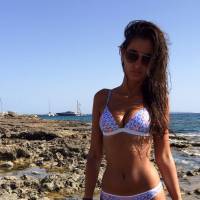 Malika Ménard sublime et sexy sur les plages d&#039;Ibiza