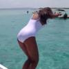 Malika Ménard : vacances sexy en bikini à Ibiza