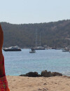 Malika Ménard : vacances sexy en bikini à Ibiza