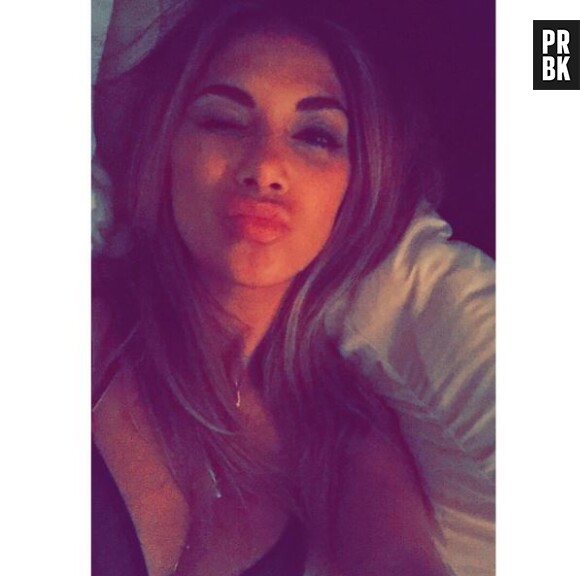 Nicole Scherzinger : selfie sexy au lit sur Instagram