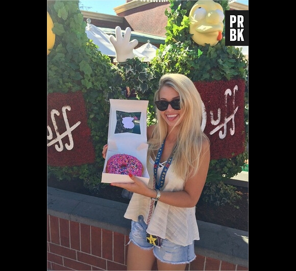 EnjoyPhoenix : fini le blond, elle devient brune