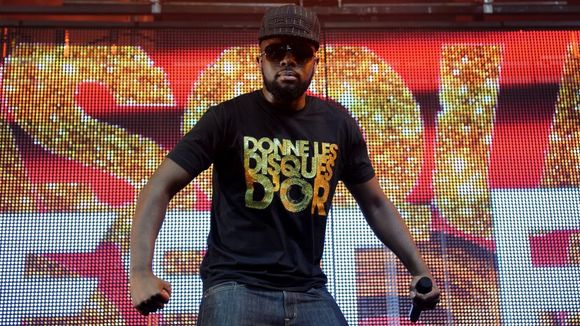 Maître Gims jamais sans ses lunettes, il explique pourquoi