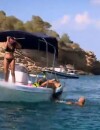 Eddy (Les Vacances des Anges) remonte sur le bateau après avoir découvert les poissons dans l'épisode 21 diffusé le 18 septembre 2015, sur NRJ 12