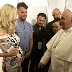 Candice Accola enceinte : le Pape François bénit le bébé de la star de Vampire Diaries