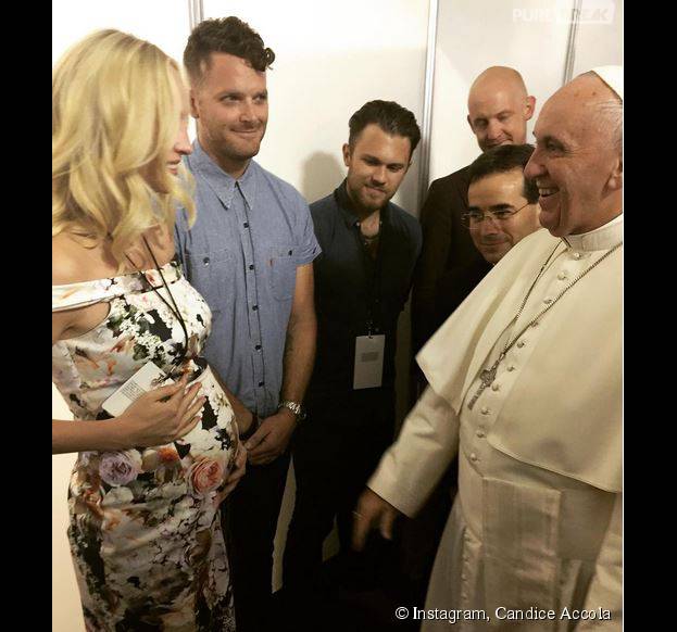 Candice Accola enceinte : la star de Vampire Diaries rencontre le Pape, le 26 septembre 2015 à Philadelphie