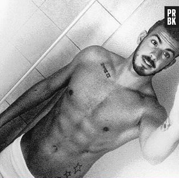 Aurélie Dotremont dévoile une photo sexy de Julien Bert, sur Instagram, le 29 septembre 2015