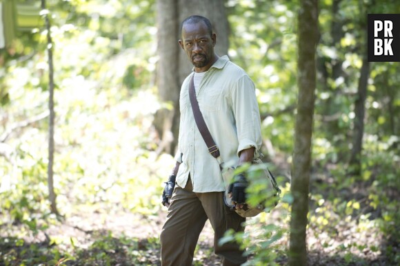 The Walking Dead saison 6, épisode 1 : Lennie James (Morgan) sur une photo