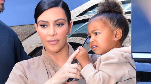 Kim Kardashian enceinte et inquiète : elle craint la rencontre de North avec son petit frère
