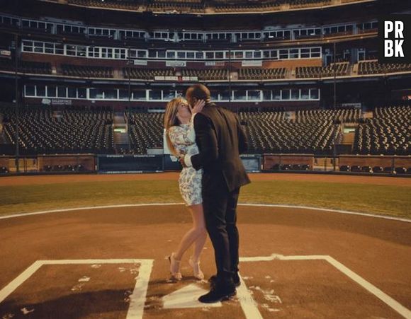 Kim Kardashian : une photo inédite de ses fiançailles avec Kanye West