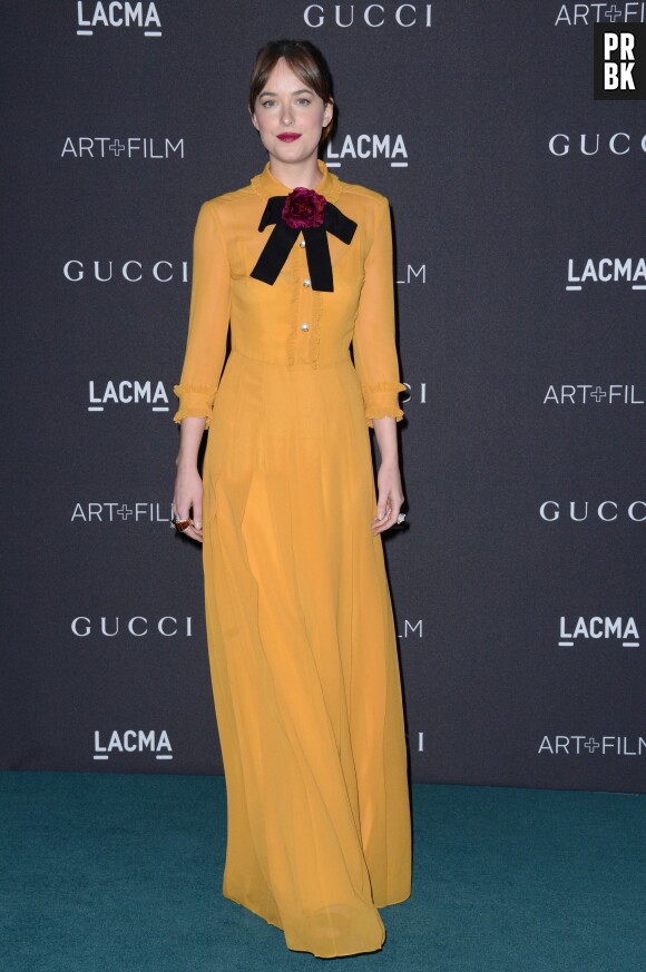 Dakota Johnson : fashion faux-pas pour l'actrice de Fifty Shades Of Grey au LACMA, le 7 novembre 2015, à Los Angeles
