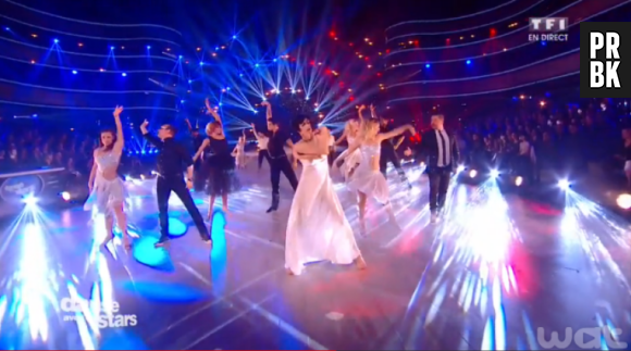 Danse avec les stars 6 : une danse hommage aux victimes des attentats sur Imagine de Jonh Lennon lors de l'ouverture du prime du 21 novembre 2015 sur TF1
