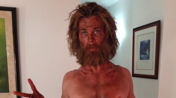 Chris Hemsworth maigre et barbu : la photo choc de sa perte de poids pour Au coeur de l'océan