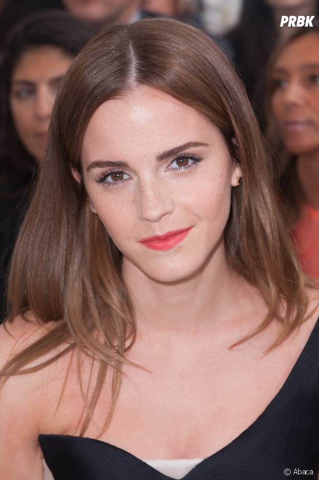 Emma Watson sexy en carré court retour sur les différentes coupes de cheveux de la star
