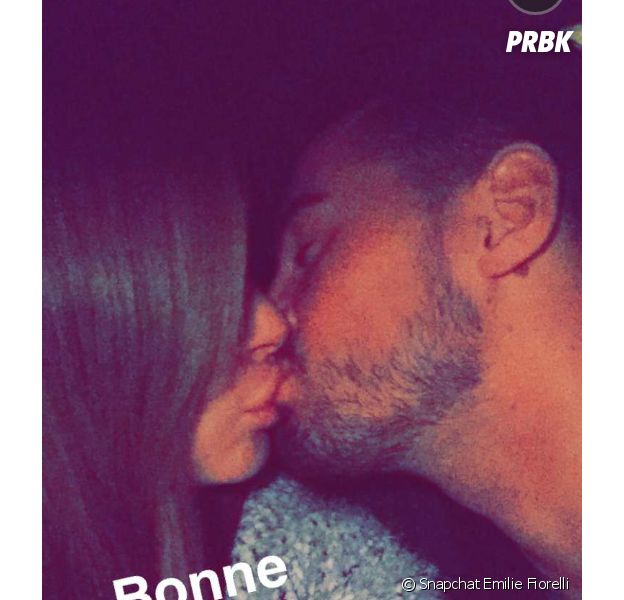Emilie Fiorelli et Rémi Notta (Secret Story 9) s'embrassent sur Snapchat le 15 décembre 2015
