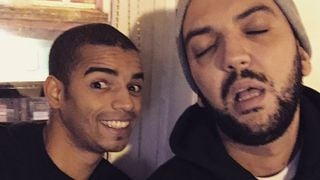 Jhon Rachid se moque de Jean-Marie Le Pen et parodie le selfie de Brahim Zaibat