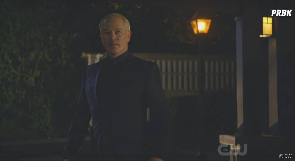 Dr Harrow Saison 4 Arrow saison 4 : Darhk sème le chaos - Purebreak